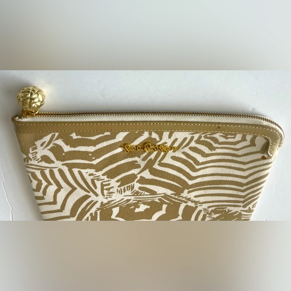 Lilly Pulitzer Gold Metallic "Oh Cabana Boy" Southside
Clutch New Without Tags - Picture 4 of 8